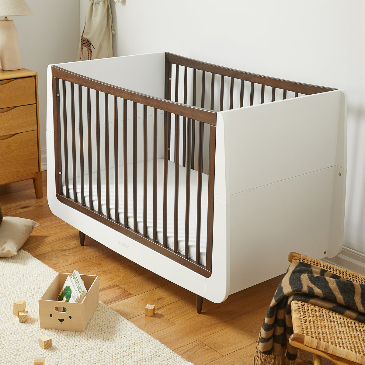 Snuz- Kot Skandi Cot Bed - Ebony