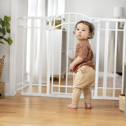 Summer Infant-  The Doorway 48" Wide Baby Safety Gates 6 - 24 Months -White