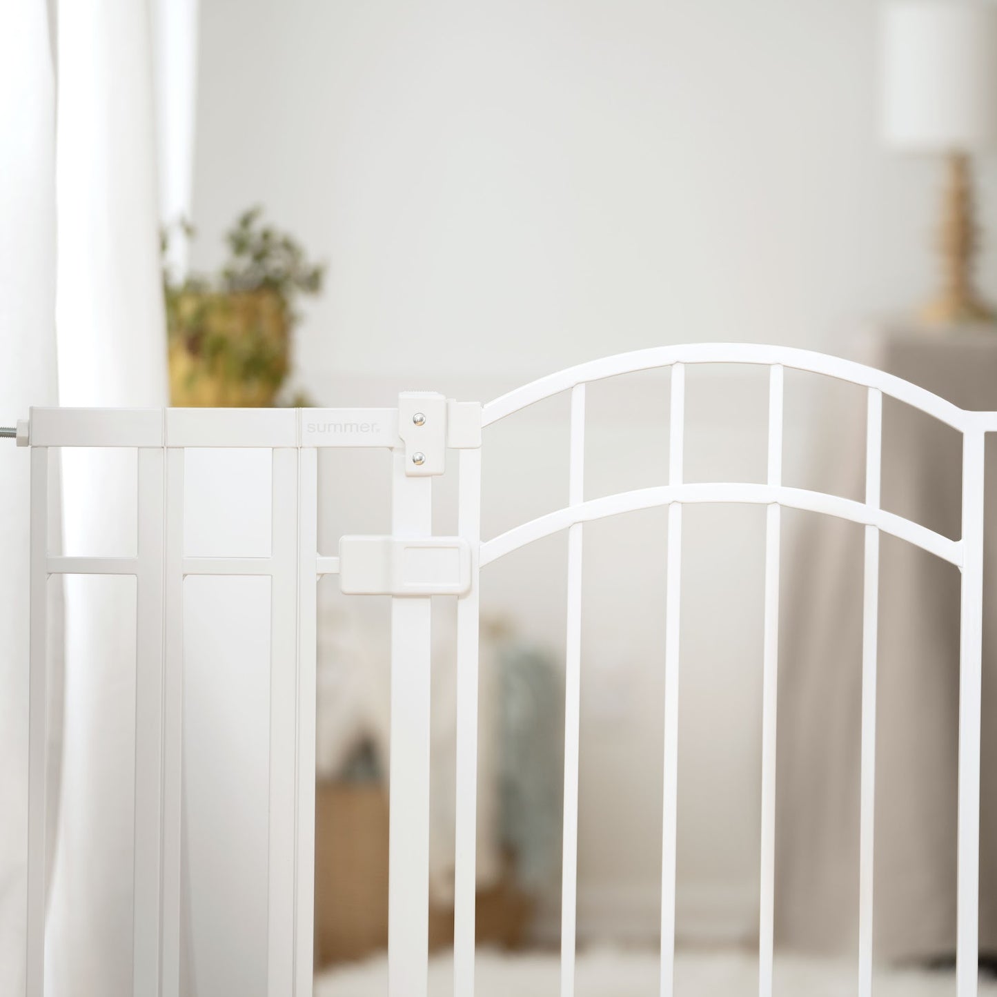 Summer Infant-  The Doorway 48" Wide Baby Safety Gates 6 - 24 Months -White