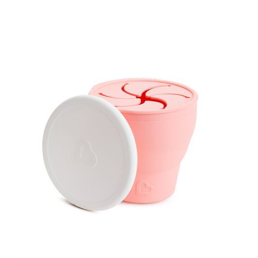 Munchkin- Munchkin-  C’Est Silicone!™ Snack Catcher With Lid  - Coral