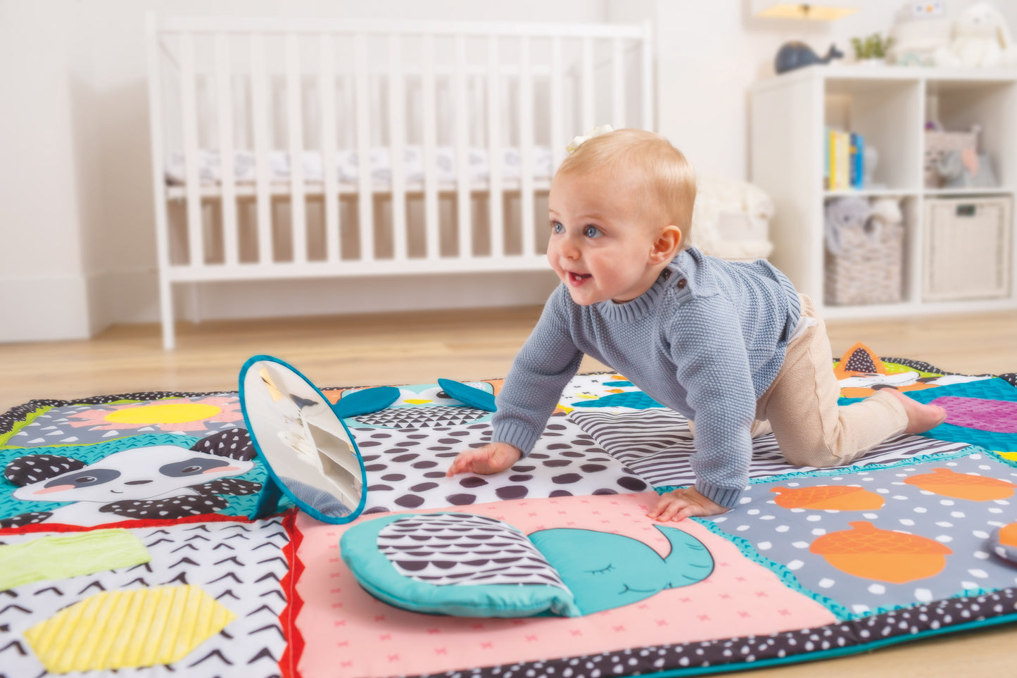 Infantino- Fold & Go Giant Discovery Mat-Multicolor