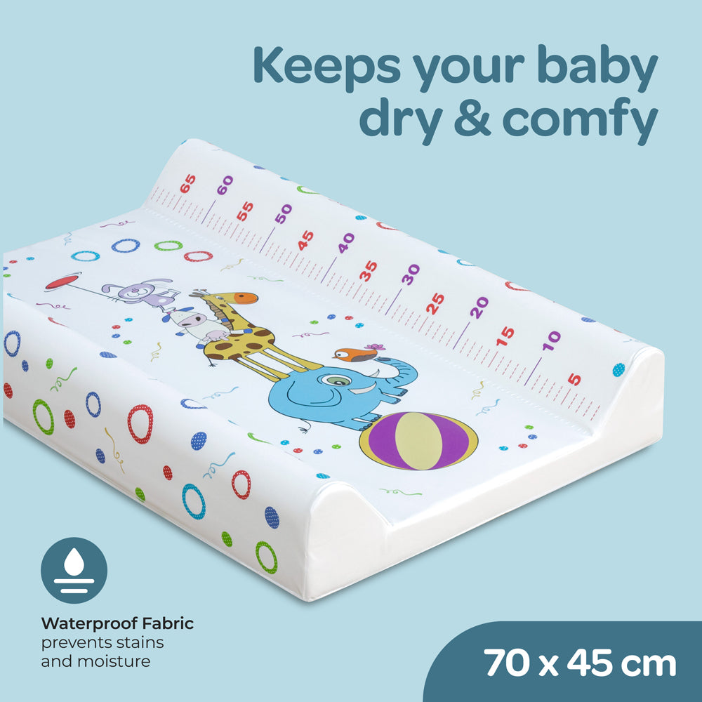 Moon -  Waterproof Changing Mat-70 X 45 X 10Cm - Multicolour